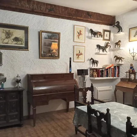 Michelet Apartment